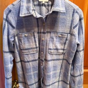 Women’s Plaid Button-Up Shirt Size Medium